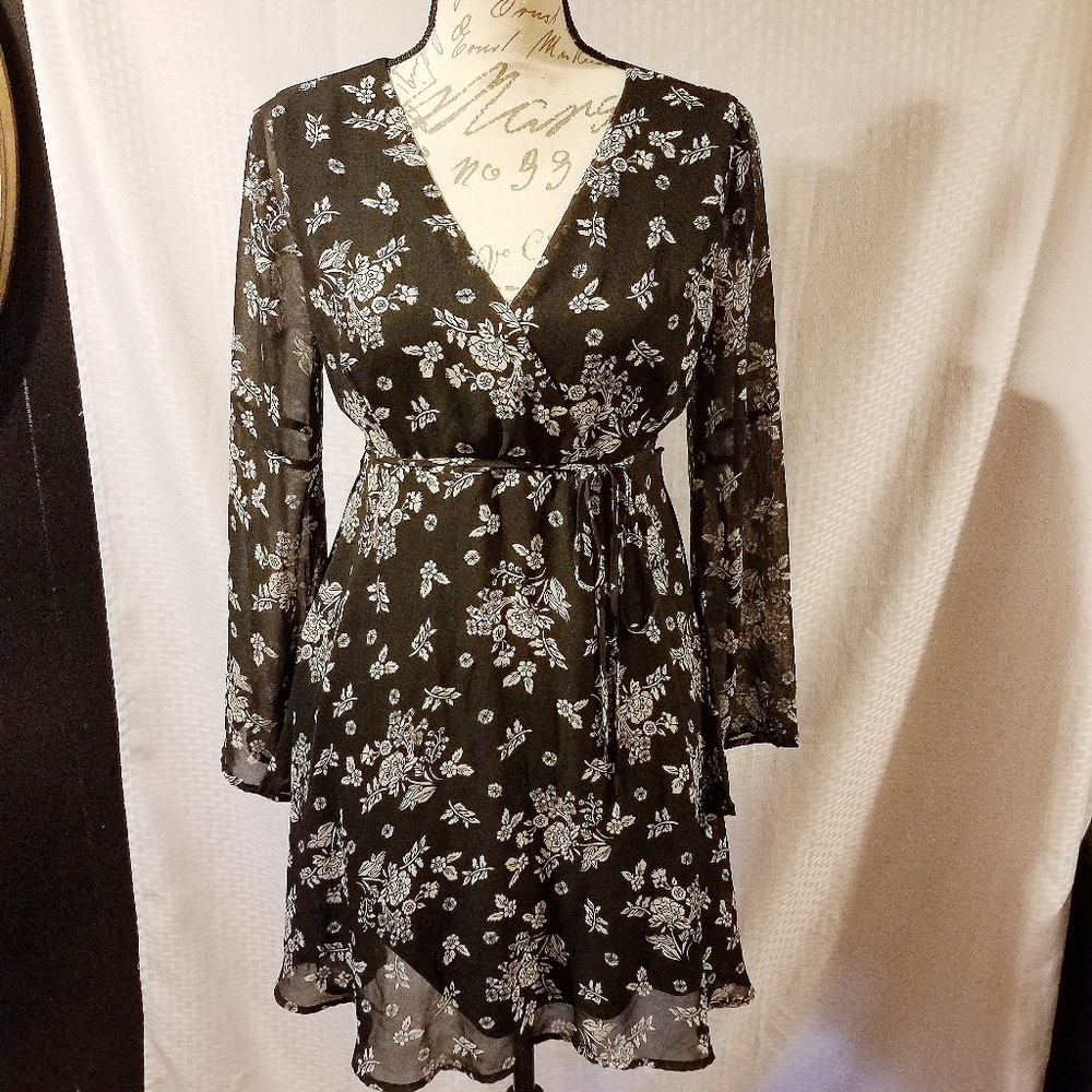 TIMING Floral dress !!!!